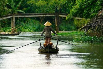 3-day group tour from Saigon to Phnom Penh - Day 1: Vinh Trang Temple, Ben Tre island life, and Can Tho at night
