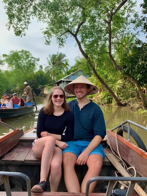 3 DAYS MEKONG DELTA - Cái Răng floating market: the real Mekong river scene and what to try