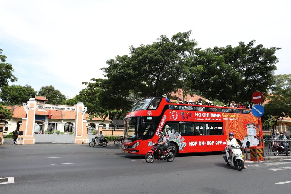 4H - SAIGON-CHO LON CITY TOUR - HOP ON HOP OFF - CHINATOWN - How the Hop-On Hop-Off schedule protects (or eats) your time