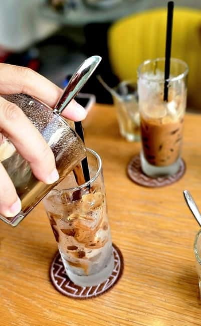 A Complete Vietnam Coffee Journey - The Unknown Giant - Making coffee in Vietnam: how instruments and method shape the cup