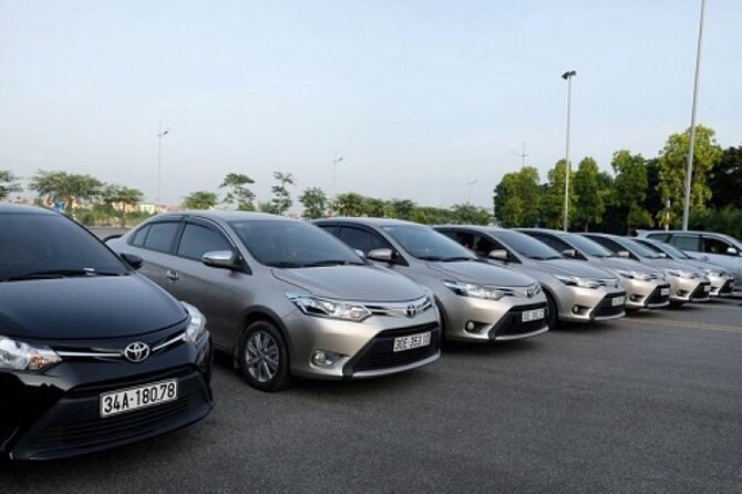 Airport Transfer (From Hotels in Ho Chi Minh to Airport) Private 4 Seats Car - District 1 Hotel Pickup: Meeting Your Driver Without Stress