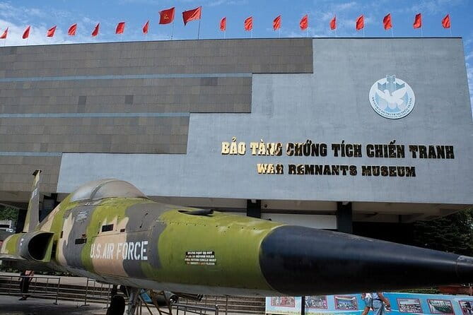 All in One Saigon Day Tour - District 1 First: Getting Your Bearings in Ho Chi Minh City