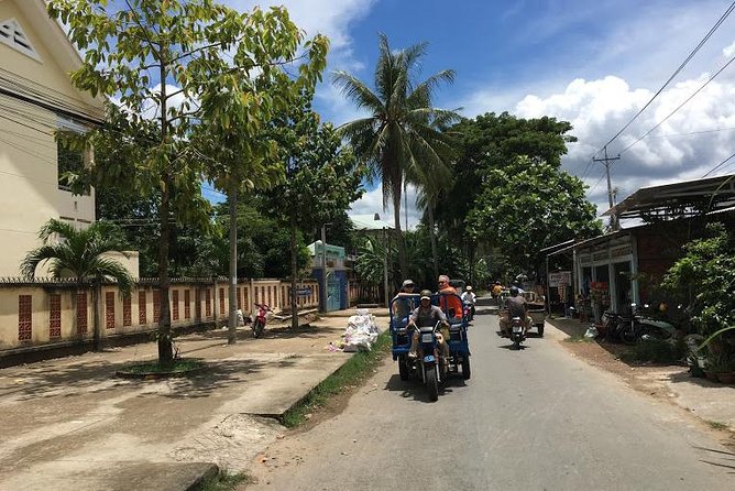 Authentic 'Non-Touristy' Mekong Delta Ben Tre 1 Day Private Tour - Lunch With Local Ingredients: The Home-Style Factor