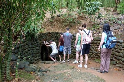 Chu Chi Tunnel With Cao Dai Temple Tour From Ho Chi Minh - Great Holy See Temple: what you’ll see during the Cao Dai midday service