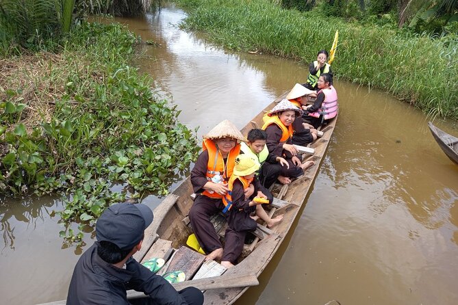 Cu chi Tunnel & Mekong Delta Full Day BBQ Lunch Lux Group 10 pax - Floating Houses and Fishing Villages Before You Head Back