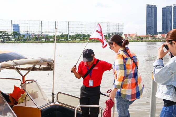Cu Chi Tunnels Eco Boat Tour - Saigon River Cruise to Cu Chi: Fresh Air Before the Tight Spaces