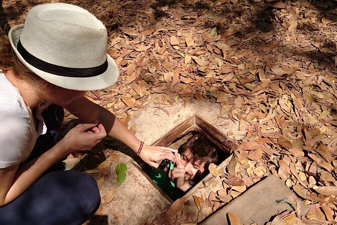 Cu Chi tunnels w 20 years of insider - Cu Chi Tunnels: the stories you’ll remember