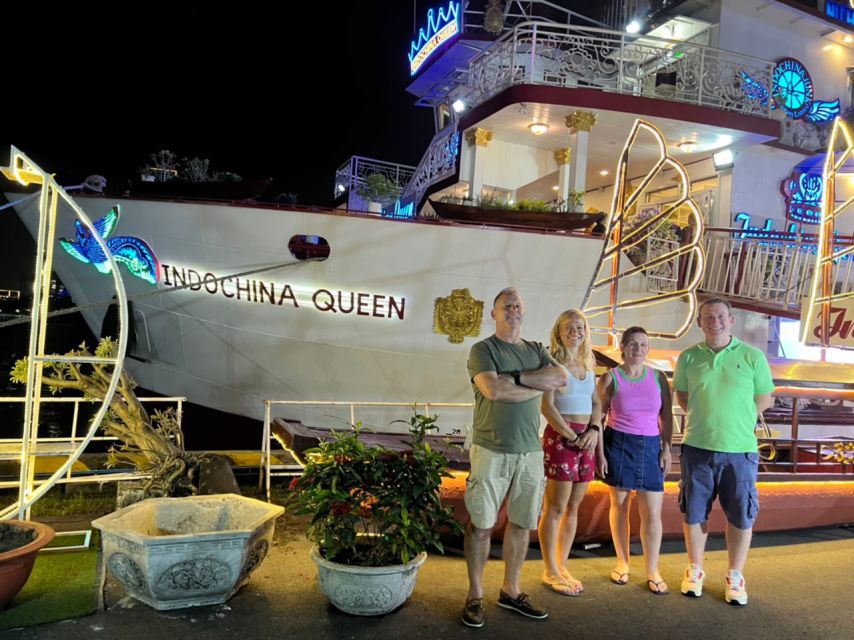 Deluxe Dining Cruise by DeluxeGroupTours - Dinner on a Moving Boat: What the Buffet Really Means