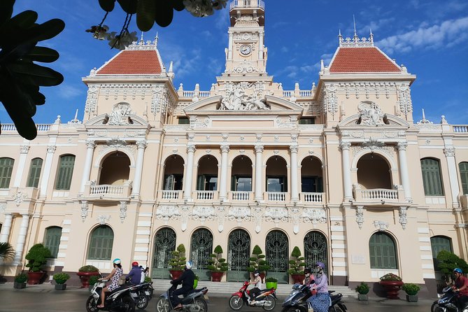 DISCOVERING UNSEEN Parts Of Saigon Full Day - War Remnants Museum: powerful content, and a good reason to plan your limits
