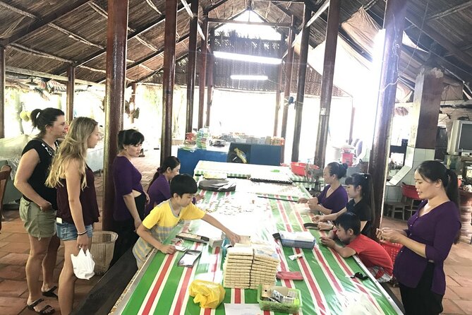Dragon Eyes Mekong Delta Cruise 2Days 1 Night - Day 1 on the Mekong River: Boarding, Panorama Cruise, and an Easy First Half-Day