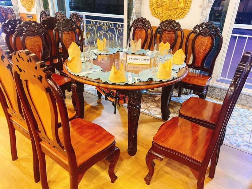 Experience Dinner On Luxury Cruise Along Saigon River - Practical Tips for a Smooth Evening