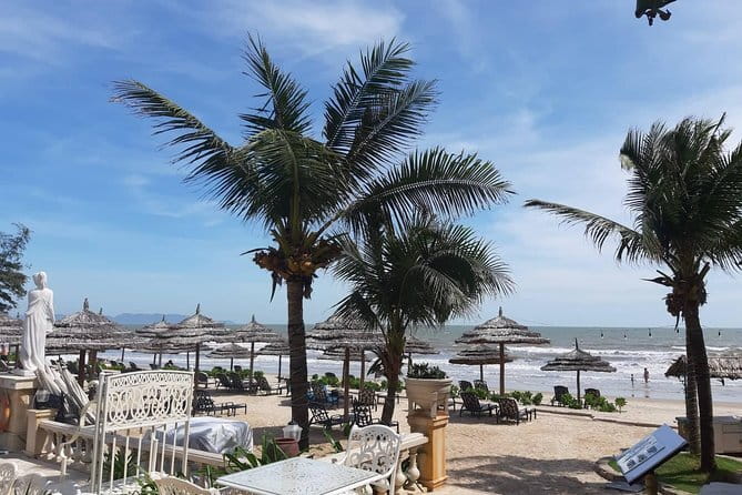 Exploring Ho Chi Minh City and Cu Chi Tunnels - Lunch in Ho Chi Minh City: Included, Local, and Timed Well