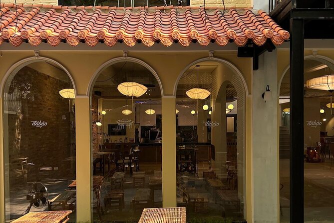 [Free E-sim] Half day Instagram Cafe Tour in Ho Chi Minh - Turtle Lake: Photos Plus Cultural Notes at the End