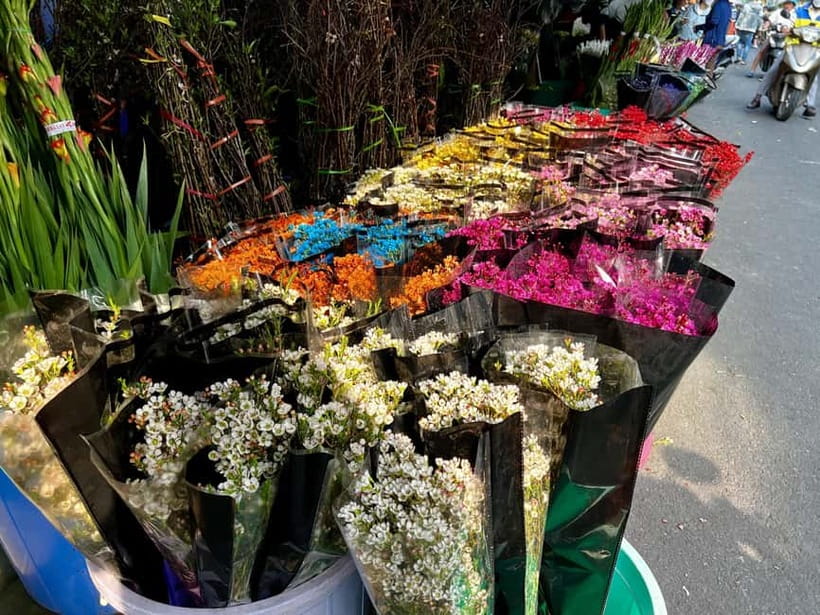 Free E-Sim Saigon Hidden Gems Tour with Local Guide - Saigon in 3 hours: a practical half-day plan from Ben Thanh