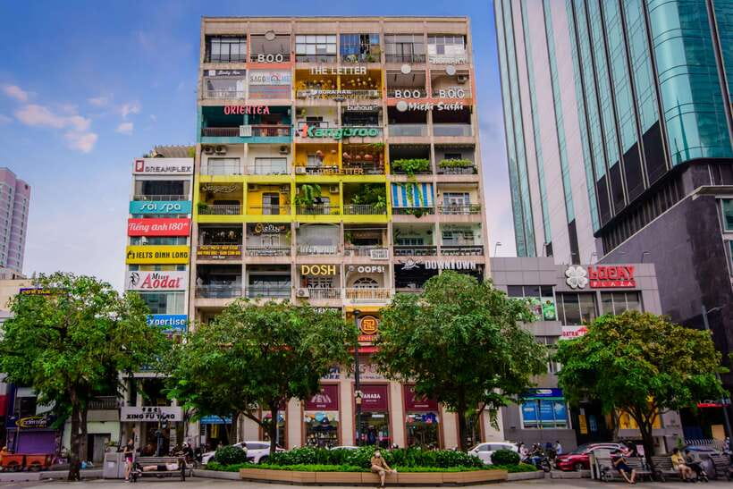 From HCM: City Highlights & Chinatown Trips – Water Bus Tour - Lunch Like a Local, Then Gear Up for Shopping