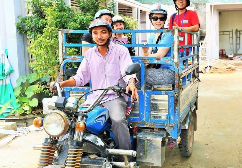 From Ho Chi Minh City: Mekong Discovery Tour - Tropical islands, fruit tastings, and traditional music on the way