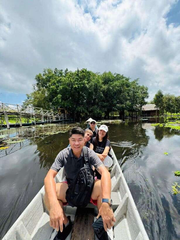 From Ho Chi Minh City: Tan Lap Floating Village Eco Day Tour - From District 1 to Long An: the day-trip rhythm you should expect