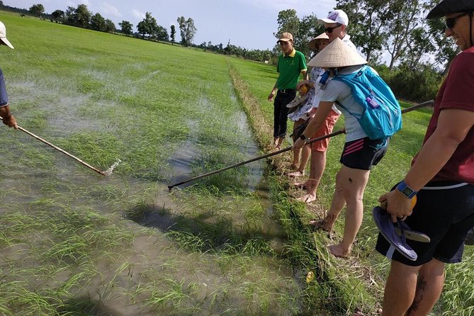 FULL Day - CAI RANG FLOATING MARKET, COOKING CLASS AND EXPLORE THE COUNTRYSIDE - Buying Cooking Class Materials at a Traditional Market