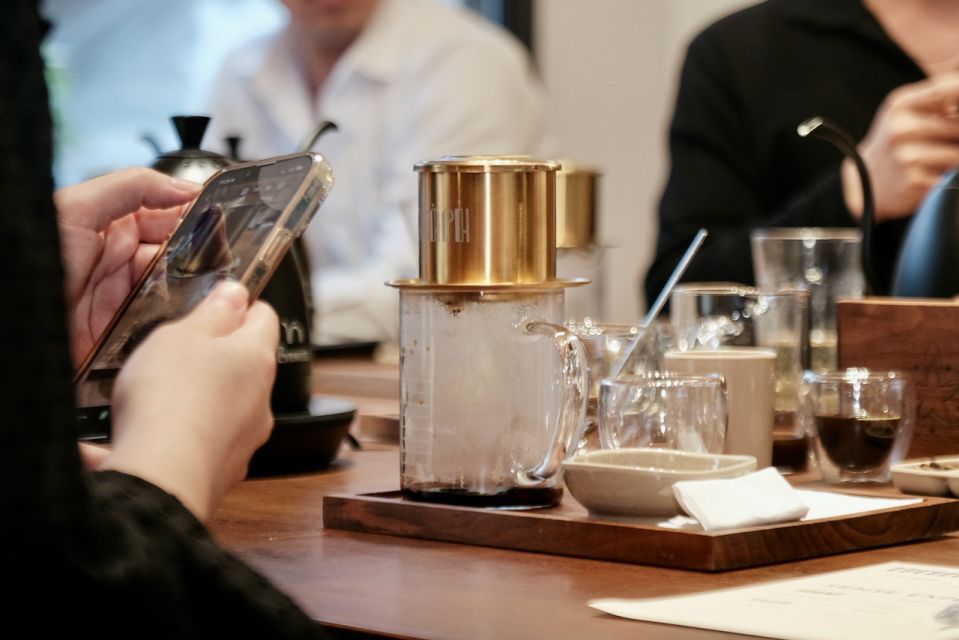 Hands-on Discovery of Vietnamese Coffee & Culture - Roasting demo: listening for cracks and mapping aroma to flavor