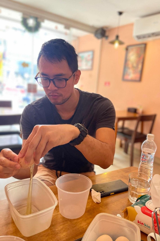 HCM: Egg Coffee Class with local Instructor & Snack - The hands-on egg coffee making and latte art practice