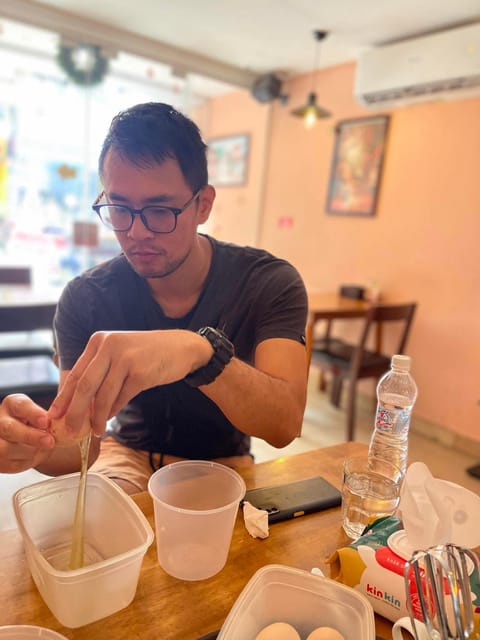 HCM: Egg Coffee Class with local Instructor & Snack - Finding the restaurant without losing half an hour