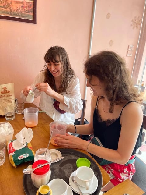 HCMc Egg Coffee Class in 1 hour with local intructor & snack - What to expect from the group atmosphere