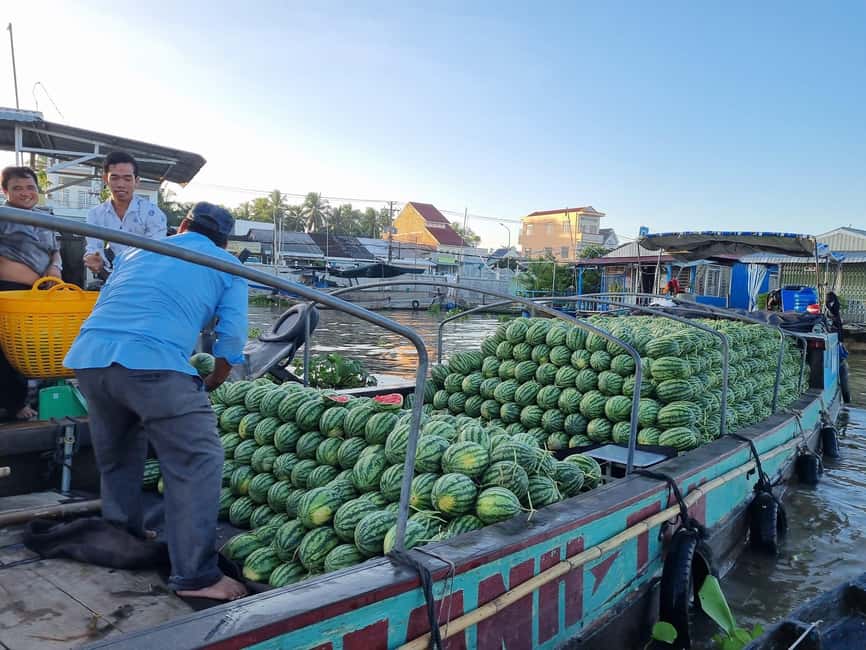 HCMC: Mekong Delta 2-Days My Tho–Ben Tre & Cai Rang Market - Cai Rang floating market at dawn: the real boat traffic moment