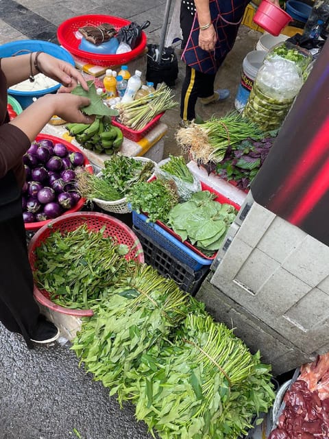 HCMc:Vietnamese Cooking Class with Local market tour & Meal - Who Should Book This Vietnamese Cooking Class?