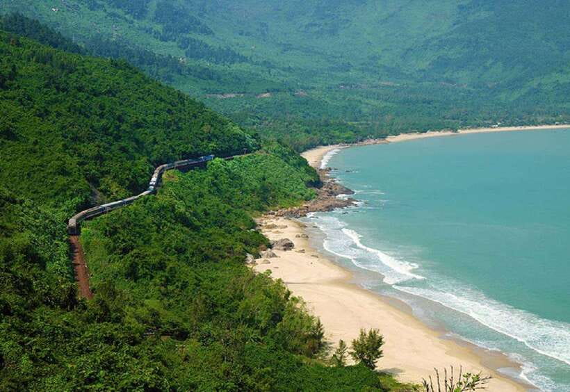 Ho Chi Minh: A comfortable safe trip to Phan Thiet by Train - Chat with friends, meet new people, keep your day social