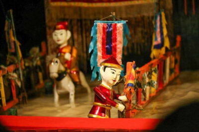 Ho Chi Minh: Authentic Vietnamese Dinner & Water Puppet Show - Golden Dragon Water Puppet Theater: How the Puppets Actually Move