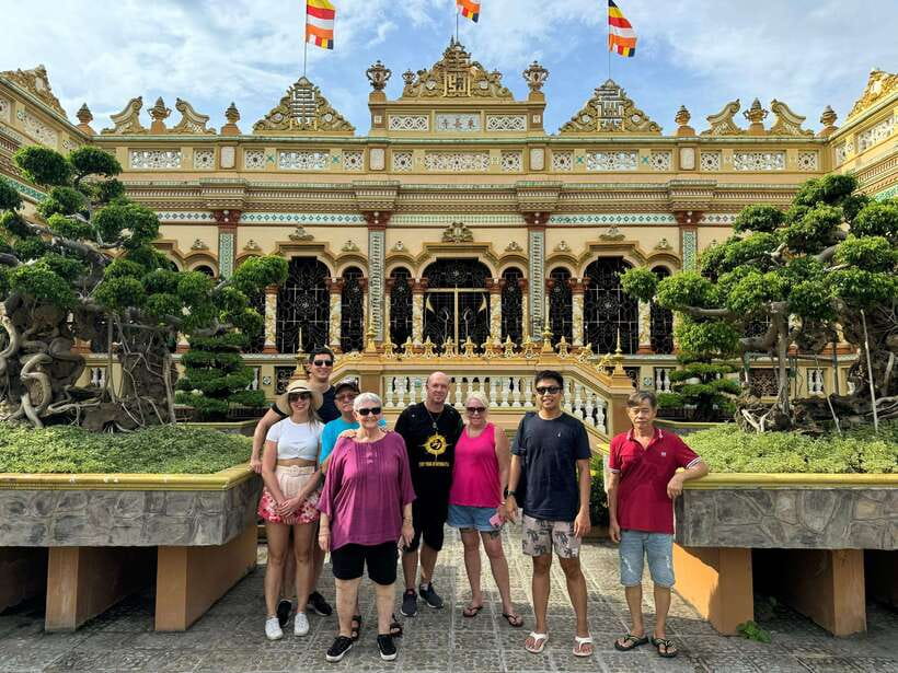 Ho Chi Minh City: 2-Day Bike & Kayak Mekong Delta Tour - Kayaking Through Waterways, Planting Rice, and Catching Fish