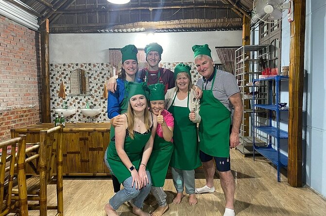 Ho Chi Minh City Cooking Class in Local's Home - Your Small-Group Kitchen: What the First Minutes Feel Like