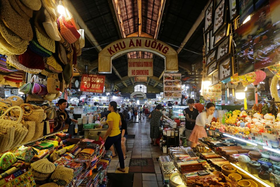 Ho Chi Minh City: History Museum and Ben Thanh Market Tour - Guide style and language: the difference between a great tour and a frustrating one