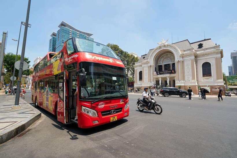 Ho Chi Minh City: Hop-On Hop-Off Bus Tour by Vistra - Getting on fast: Saigon Opera House kiosk and the easiest starting point