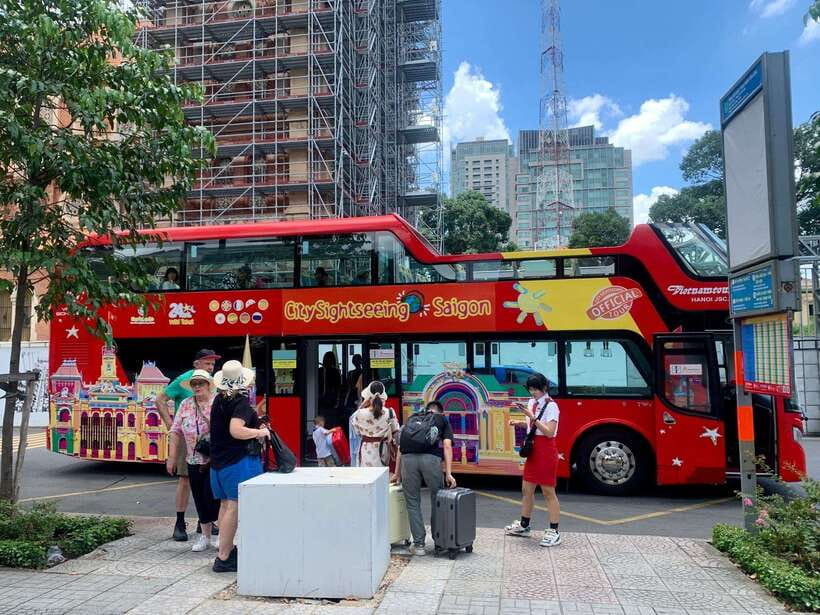 Ho Chi Minh City: Hop-On Hop-Off Bus Tour by Vistra - Open-top views of French colonial landmarks: Notre-Dame, Central Post Office, and more