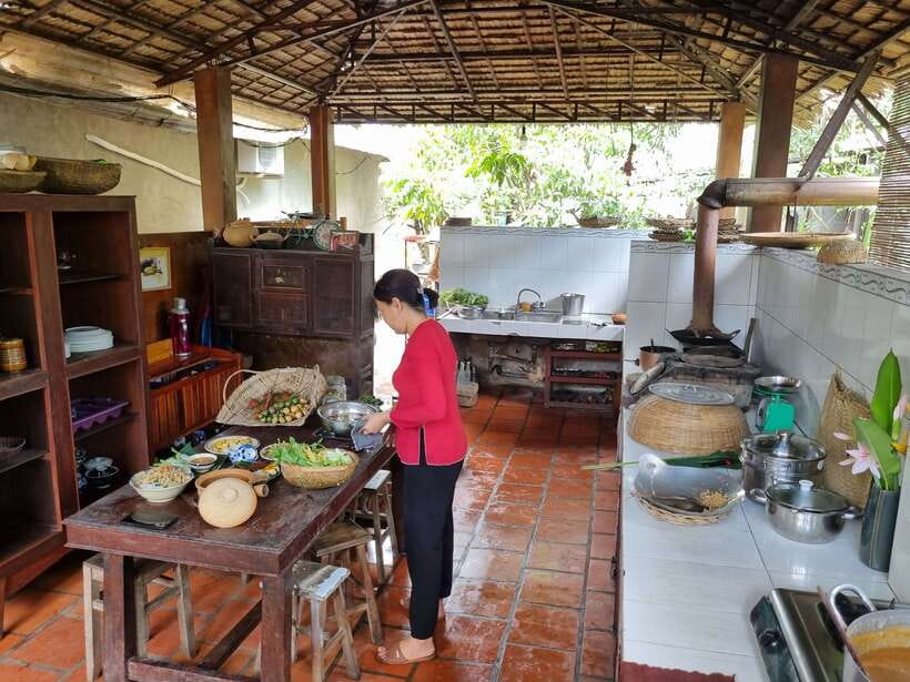 Ho Chi Minh City: Mekong Delta Day Trip with Lunch & Drinks - Lunch in the Mekong Delta: what you should expect
