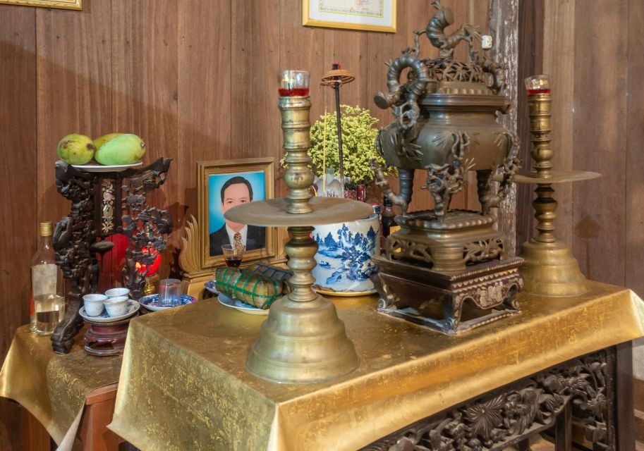 Ho Chi Minh City: Mekong River Delta Day Trip with Boat Trip - Vinh Tràng Pagoda: the quiet reset you’ll appreciate later