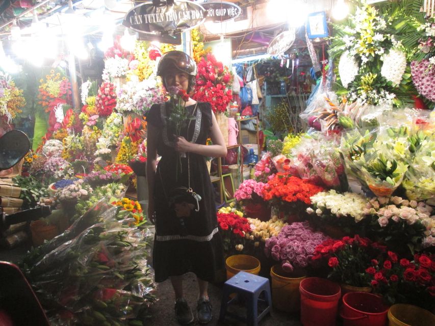 Ho Chi Minh City: Midnight Motorbike Tour - Food and drinks: included value that actually matters