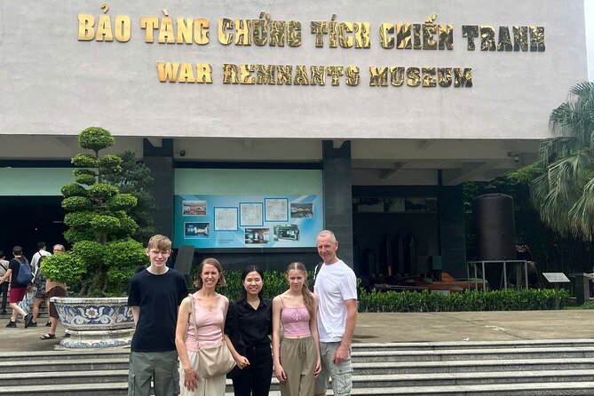 Ho Chi Minh city private tour guide - Notre Dame Cathedral and the Nguyen Hue street loop: French-era landmarks in plain sight