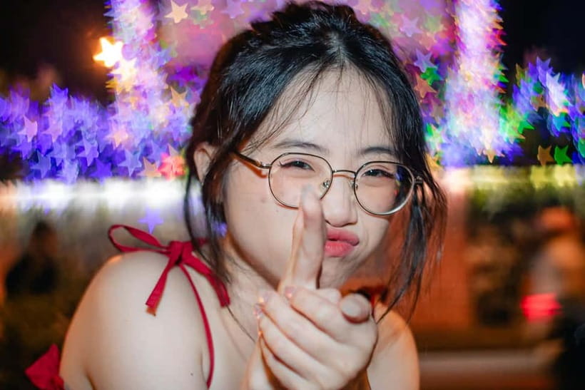 Ho Chi Minh City: Professional Portrait Photography Session - After the Shoot: Picking Your Favorites and Getting the Links