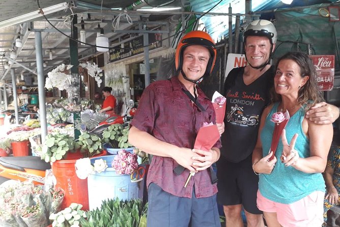 Ho Chi Minh City Sightseeing, nightlife Saigon, Local Markets - Saigon on scooters: what this tour does well