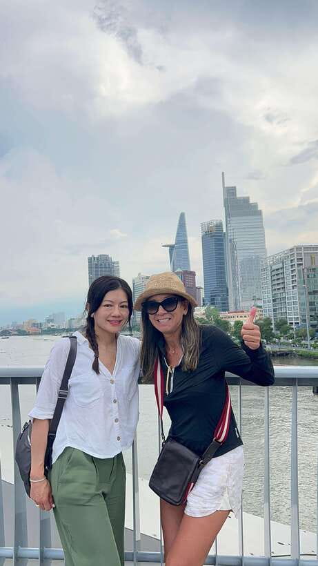 Ho Chi Minh City Sightseeing Private Tour With Funny Guide - City Hall, Municipal Theatre, Opera House, and the Nguyen Hue Corridor