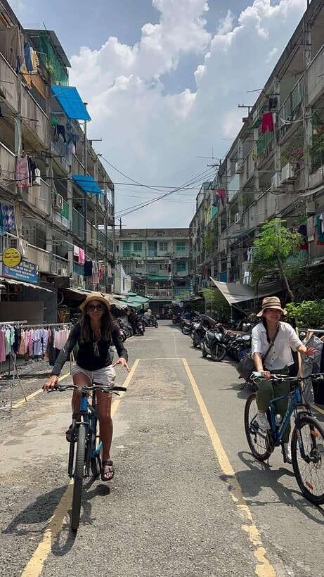 Ho Chi Minh City Sightseeing Private Tour With Funny Guide - Nguyen Hue to Bùi Viện: Street Time That Keeps the Day Fun