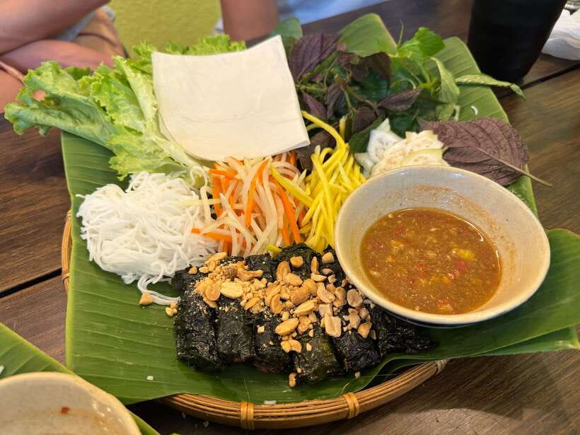 Ho Chi Minh City Street Food Private Tour By U.S.A Army Jeep - Riding a Restored War-Era Jeep Through Ho Chi Minh City