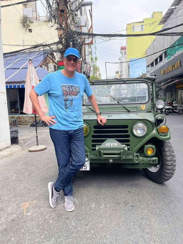 Ho Chi Minh City Street Food Private Tour By U.S.A Army Jeep - Morning Markets and Typical Neighborhood Stops