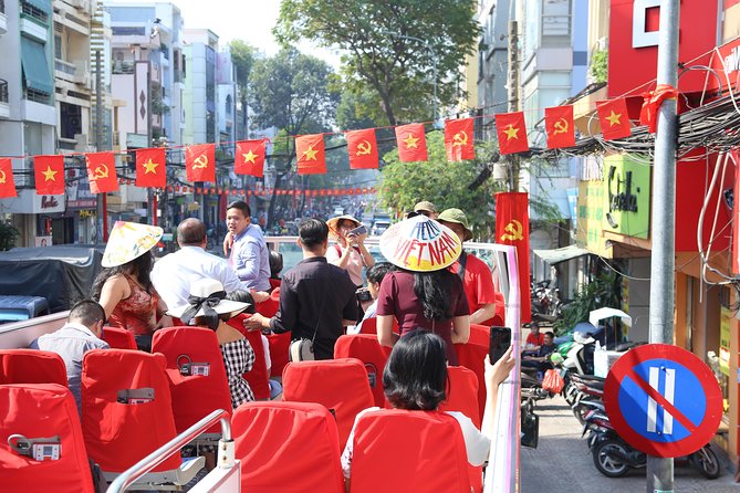 Ho Chi Minh City Tour and Independence Palace Ticket 2 in 1 - Group size and comfort: manageable, not cramped