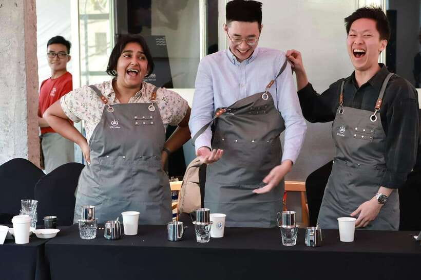 Ho Chi Minh City: Vietnamese Specialty Coffee Journey - Hands-on roasting with 3 roast levels you can taste