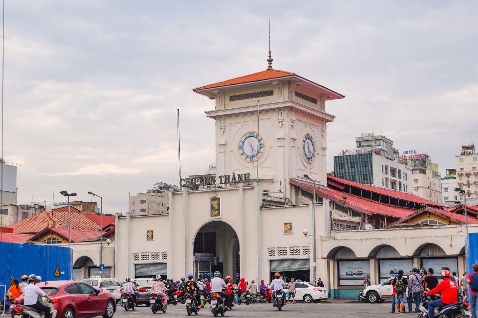 Ho Chi Minh: Customize Your HCMC Tour: English or German - Your guide experience: English comfort, small-group intimacy