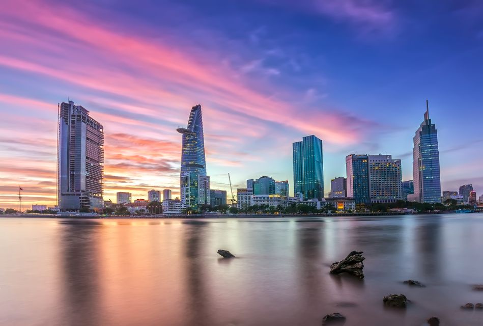 Ho Chi Minh: Full-Day Private City Tour - Chinatown’s Thien Hau Temple and the Canal Contrast