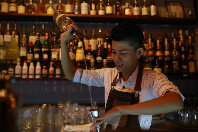 Ho Chi Minh Nightlife & Street Food Tour By Motorbike - A smart way to start the night: 6:00 pm in Saigon